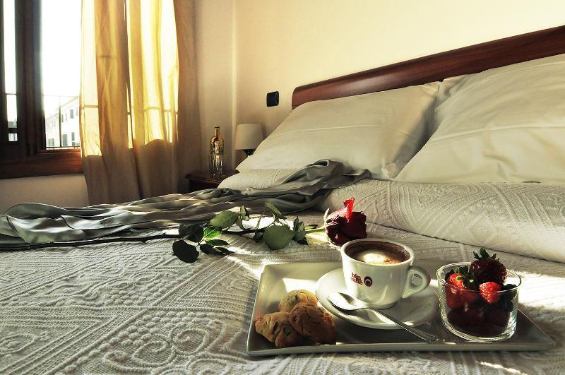 La Rotonda Relais Hotel Badoere Eksteriør billede